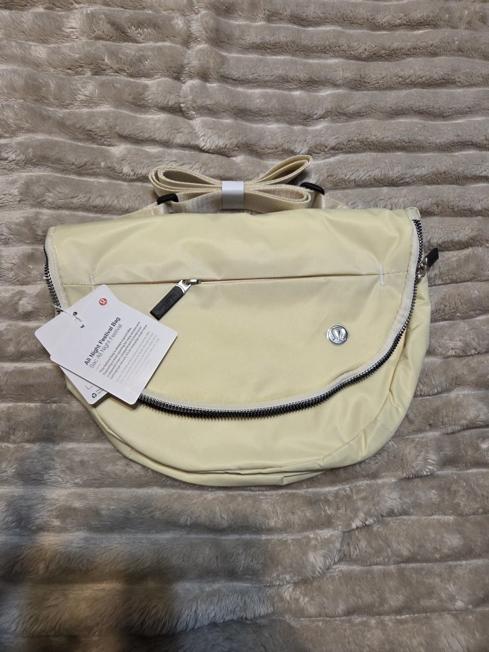 lululemon athletica All Night Festival Bag - Pale Yellow